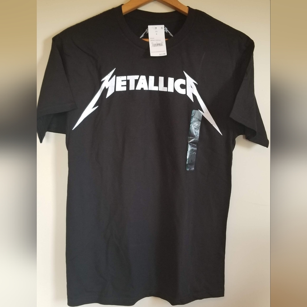 Metallica Women's Medium black t-shirt NWT